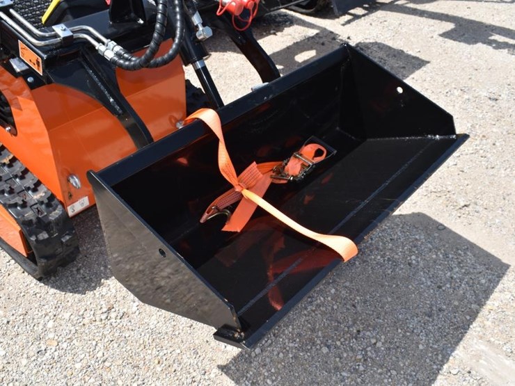 sl36c-mini-skid-steer-(serial-#-36cj2603131)-image-3