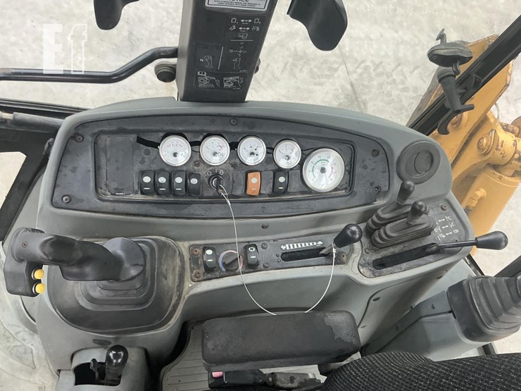 2002-caterpillar-420d-image-12