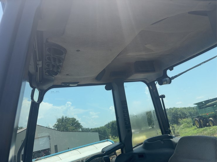 new-holland-tn65d-image-11