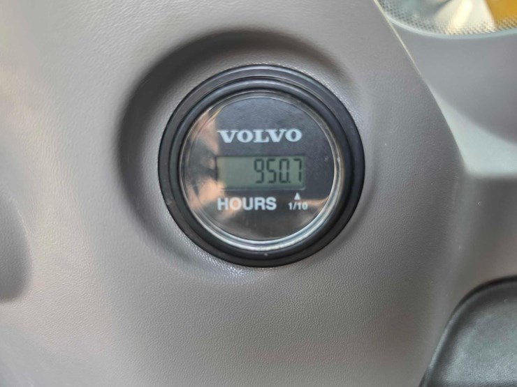 2022-volvo-ecr355el-image-33