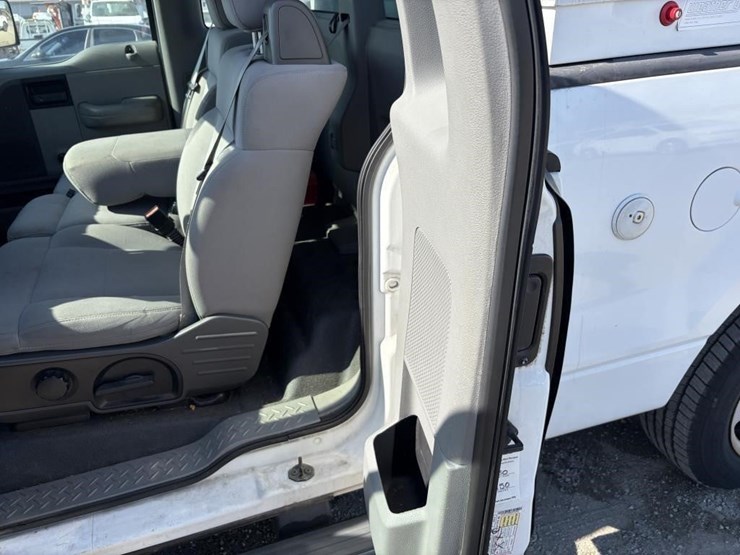 2005-ford-f150-image-12