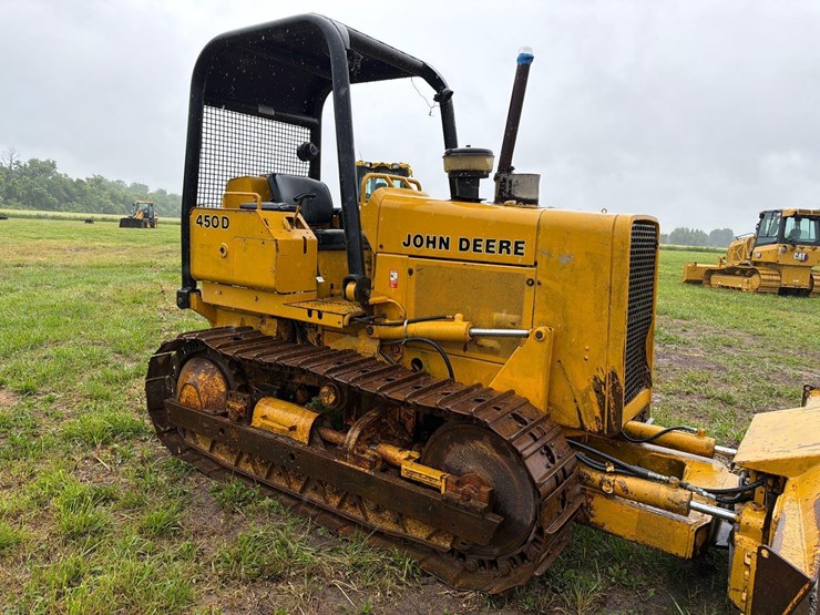 deere-450d-image-5