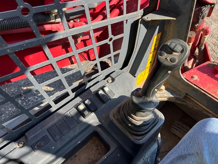 2016-takeuchi-tl10v2-image-19
