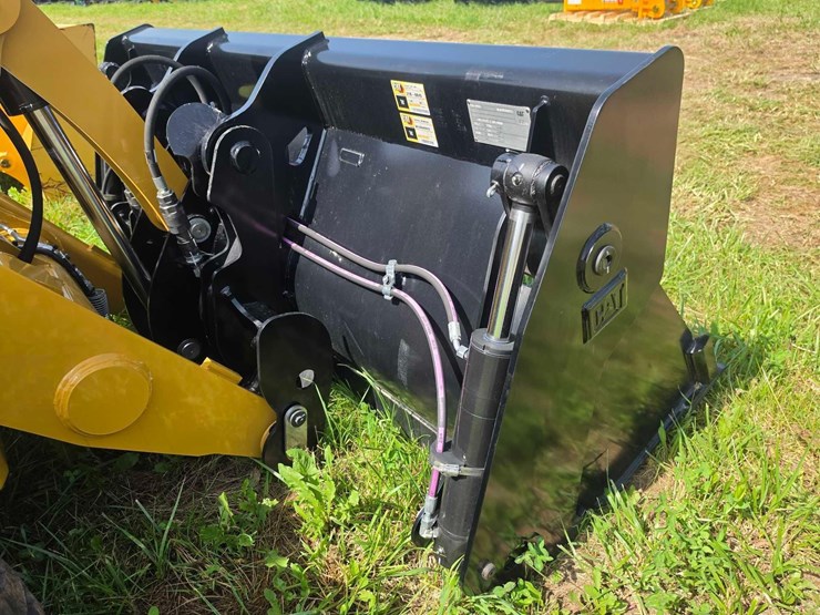 caterpillar-420-xe-image-14