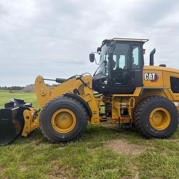 2025 CATERPILLAR 926