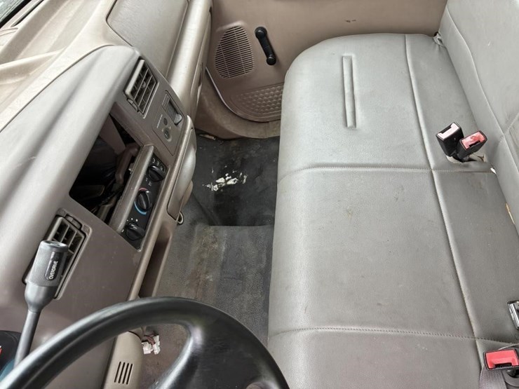 2004-ford-f250-image-23