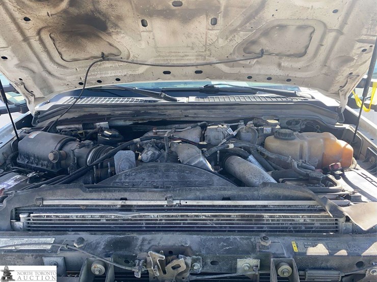 2010-ford-f550-image-10