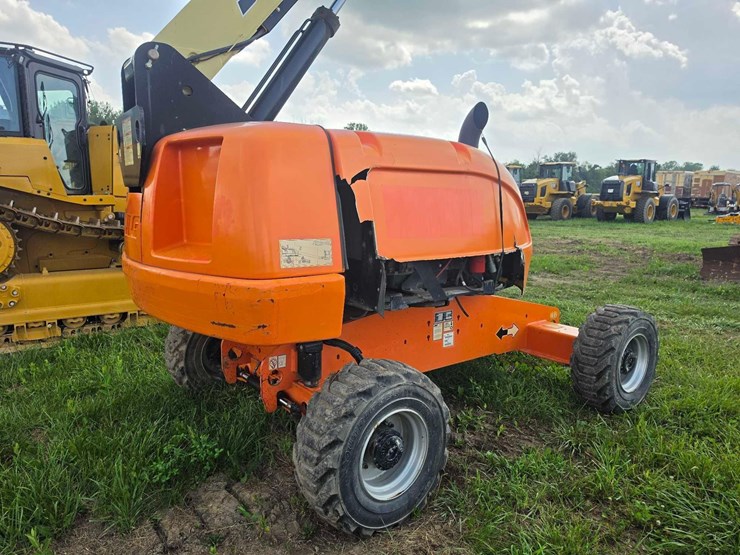 jlg-400s-image-4