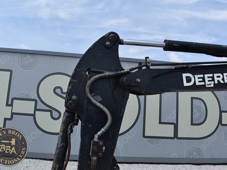 2020-deere-35g-image-23