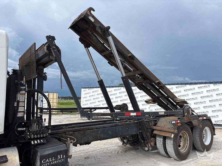 2018-international-workstar-7600-image-10