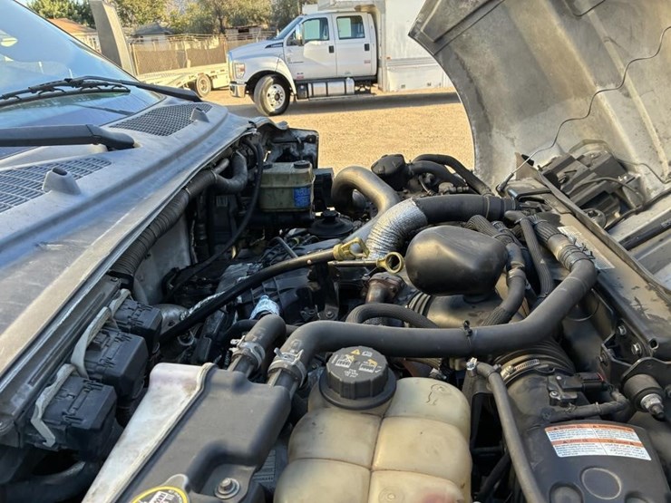 2016-ford-f650-xlt-image-9
