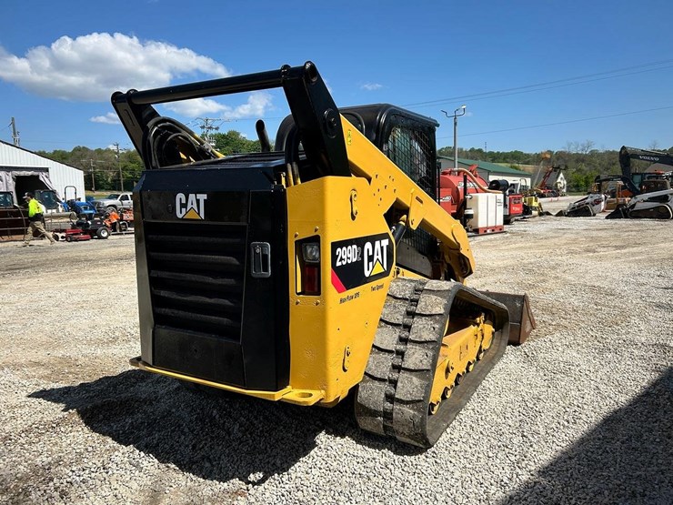 2018-caterpillar-299d2-xps-image-4