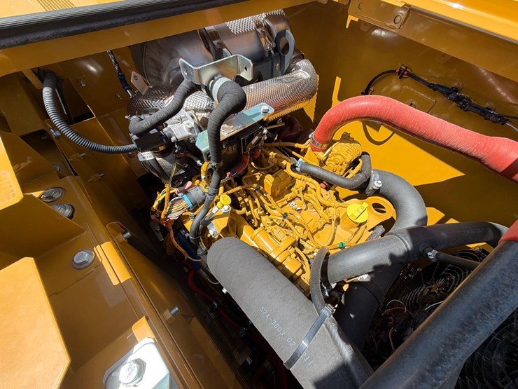 caterpillar-317-image-27
