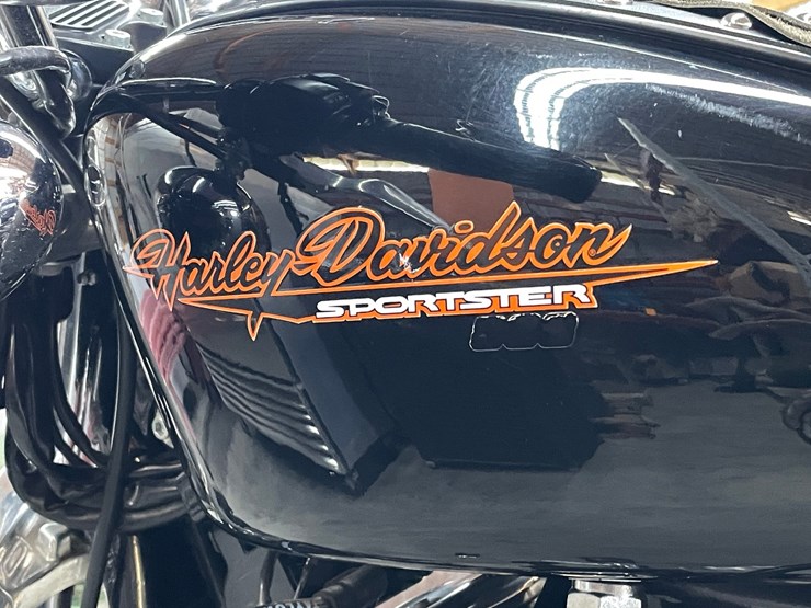 #300-•-2000-harley-davidson-883-sportster-(has-wi-title)-image-9