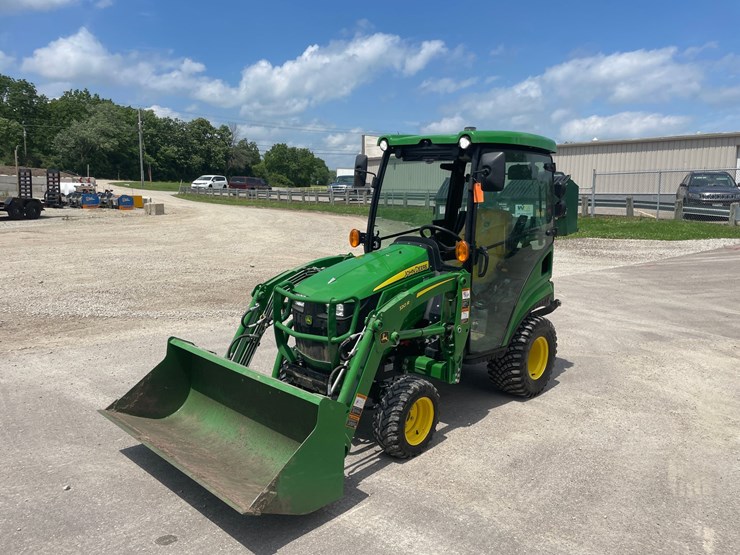 2024-john-deere-1025r-image-9