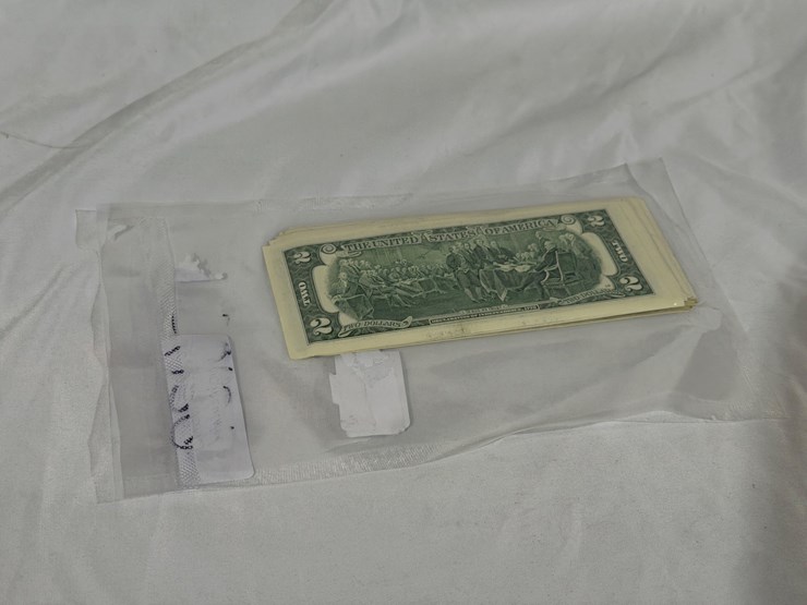 #40038-•-(50)-2017-two-dollar-bills-uncirculated-image-5