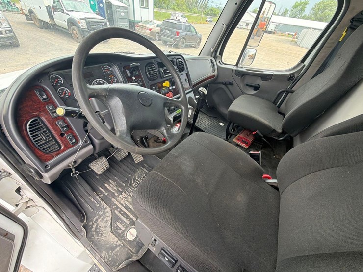 2020-imt-dominator-image-26