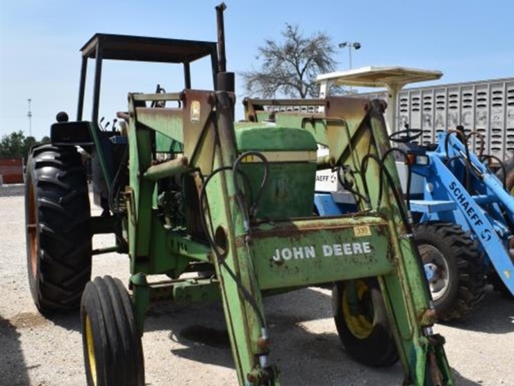 john-deere-4040-image-2