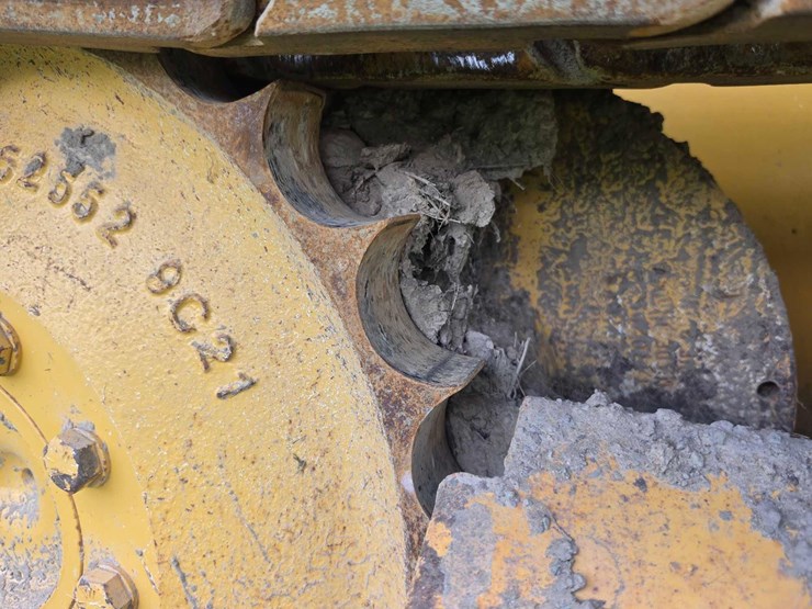 2019-deere-550-lt-image-15
