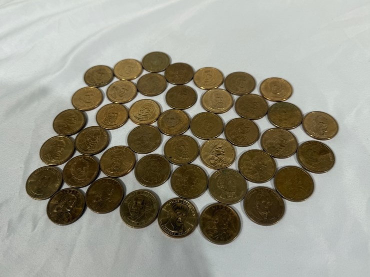 #40029-•-(42)-miscellaneous-one-dollar-coins-image-1