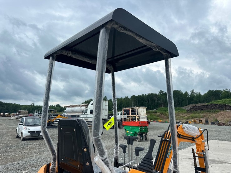 #5091-•-unused-future-ft15-mini-excavator-image-10