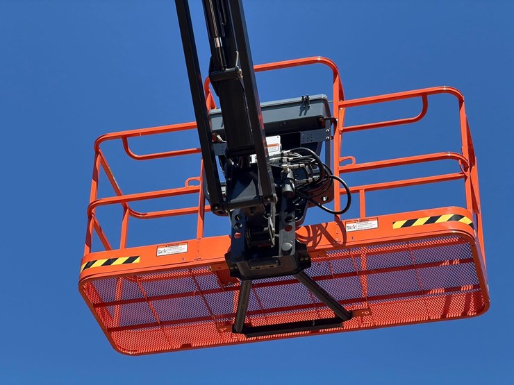 jlg-660sj-image-10
