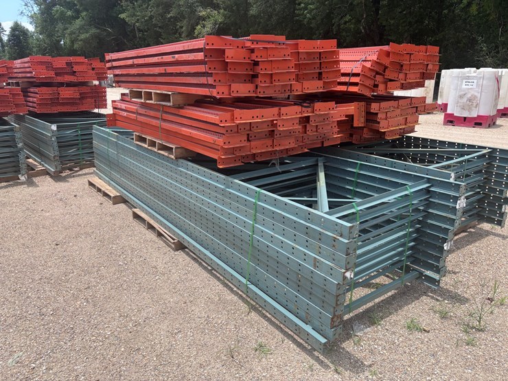 #40082-•-(1)-stack-bolt-on-upright-16ft-x-46in-bolt-on-beams-8ft-x-3-1/2in-pallet-racking-image-1