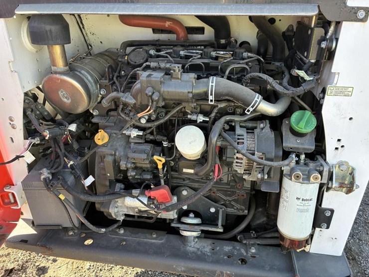 2021-bobcat-s740-image-26