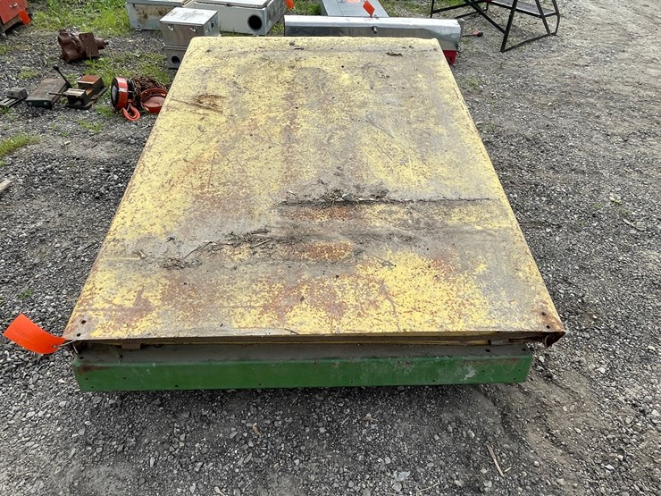 #8318-•-john-deere-canopy-roll-bar-protection-image-3
