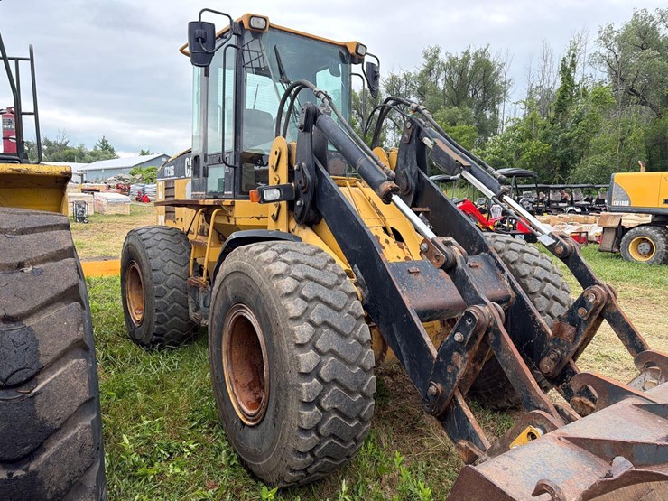 caterpillar-it28-image-5