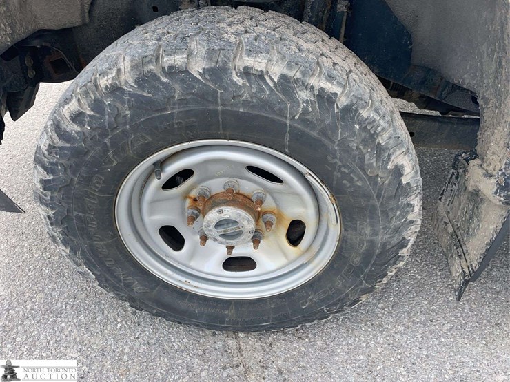 2021-ford-f250-image-25
