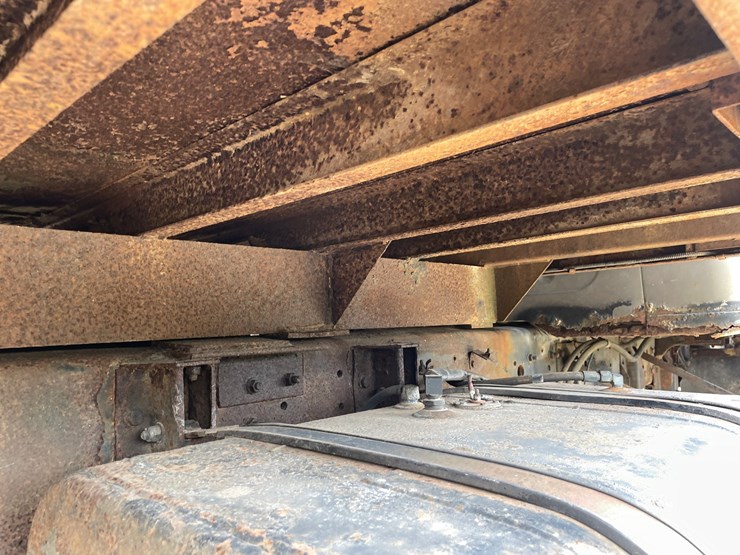 #204-•-1988-international-straight-truck-(has-wi-title)-image-85
