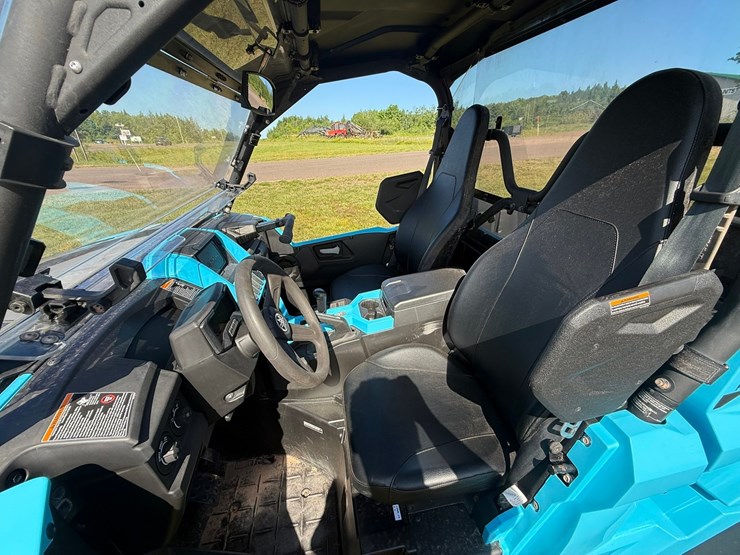 #1428-•-2023-yamaha-wolverine-rmax-4x4-utv-image-42