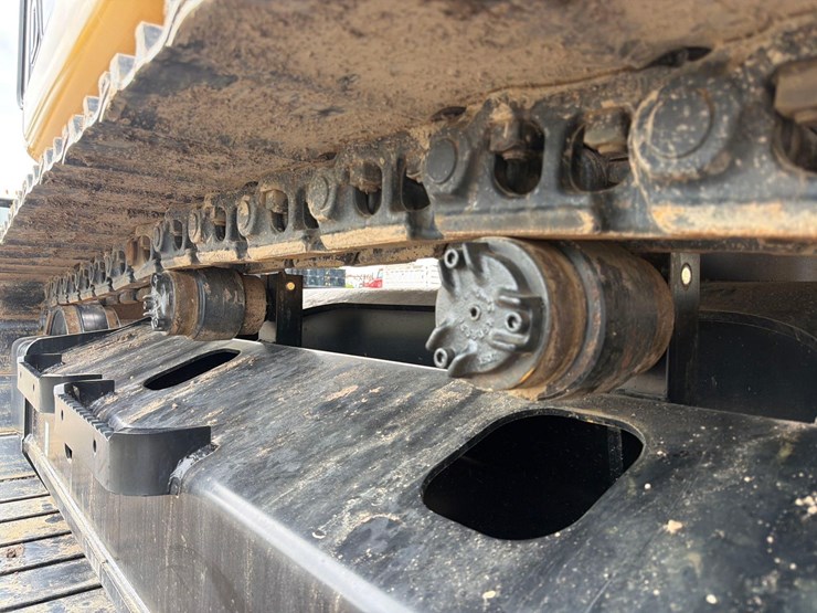 caterpillar-317-image-11