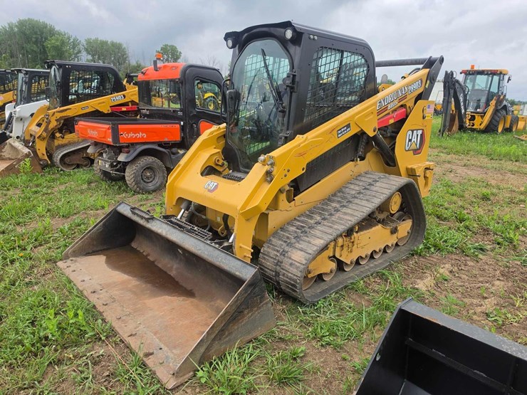 2022-caterpillar-289d3-image-3