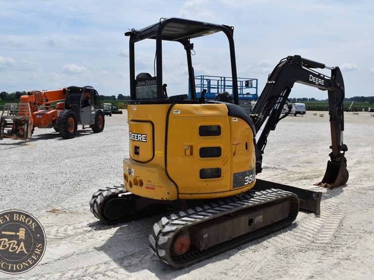 2020-deere-35g-image-5