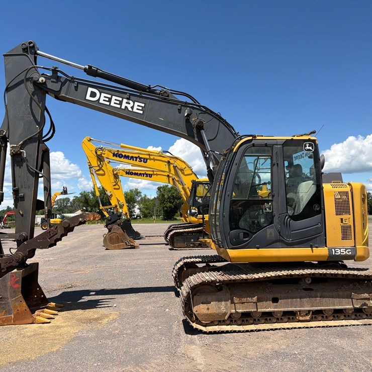 2019 DEERE 135G