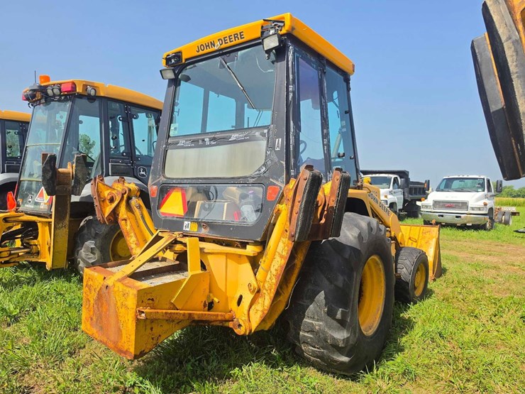 deere-410d-image-5