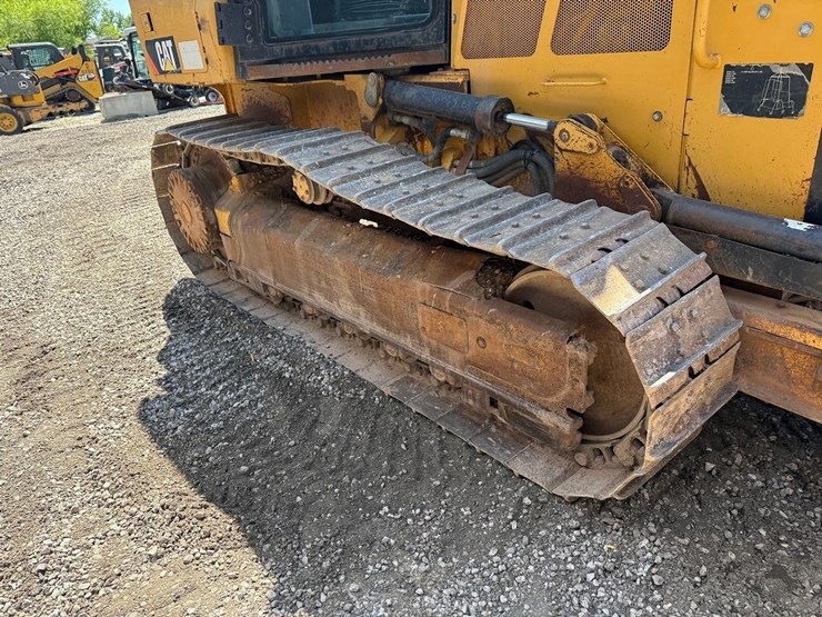 caterpillar-d3k-xl-image-11