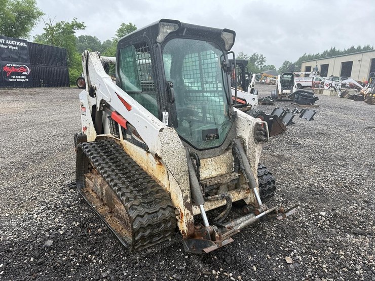 2020-bobcat-t595-image-6