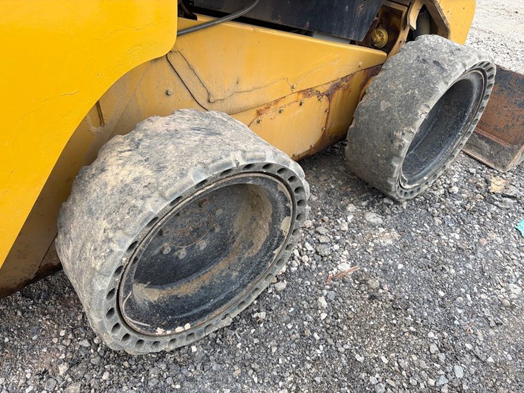 caterpillar-256c-image-11