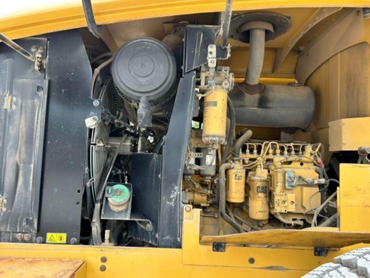 2016-caterpillar-938k-image-36