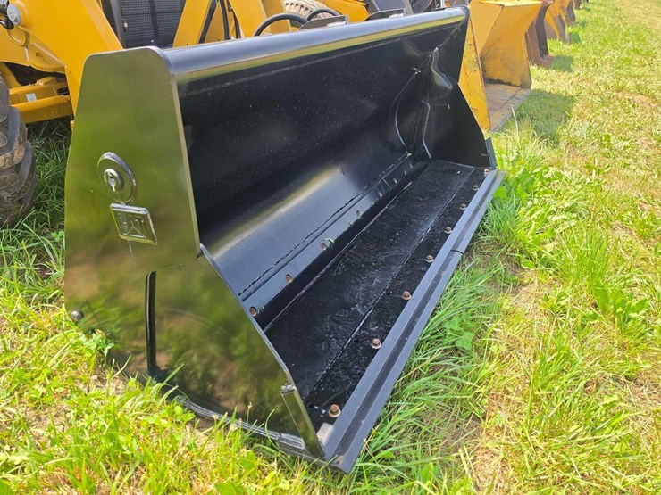 caterpillar-420-xe-image-16
