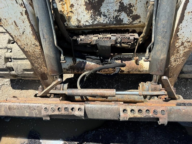 bobcat-t870-image-11