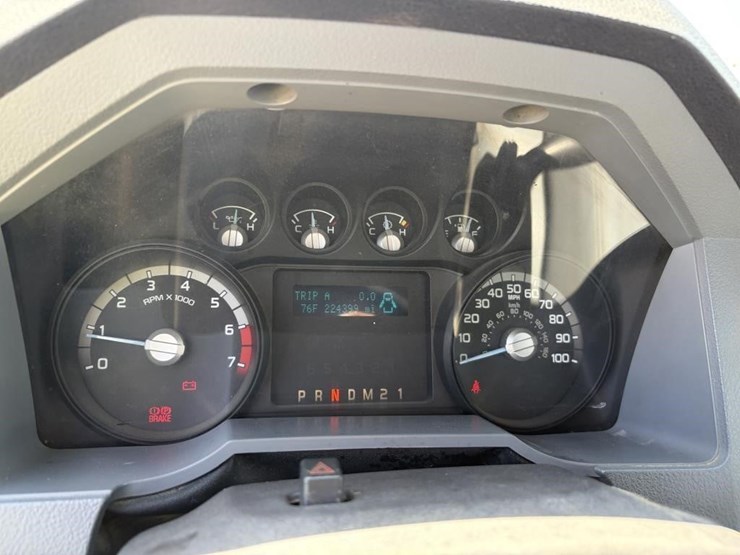 2011-ford-f250-image-16