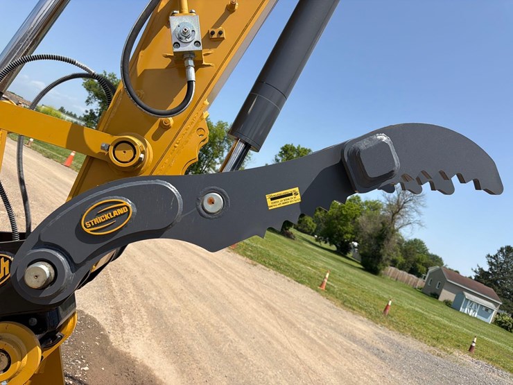 caterpillar-315-gc-image-22