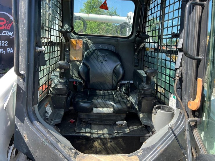 2019-bobcat-t870-image-17