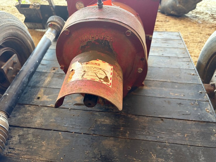 #8350-•-winpower-mfg-co-tractor-driven-alternator-image-10