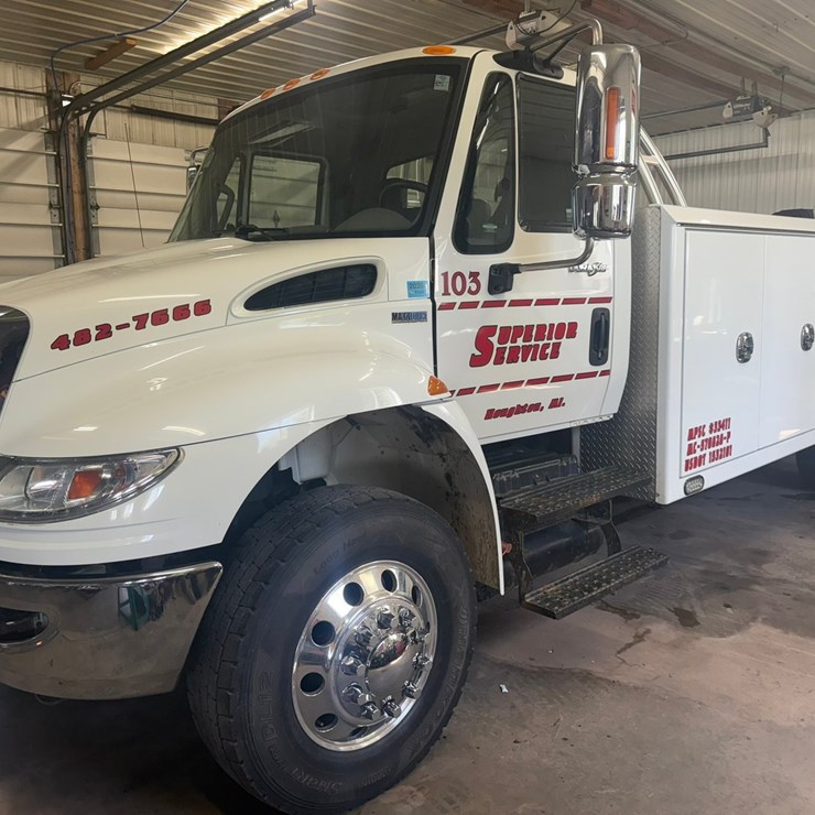 2013 INTERNATIONAL 4400 SBA