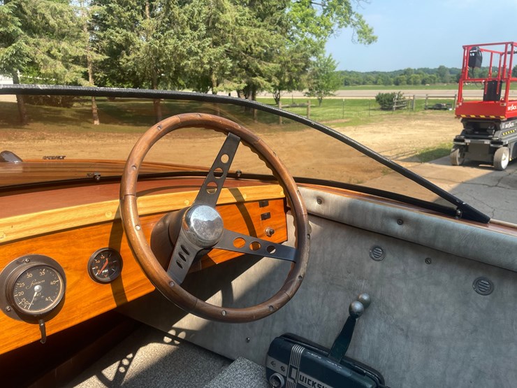 #103-•-1954-14'-vintage-speed-liner-wooden-speedboat-(no-title-or-registration-card)-(bill-of-sale-only)-image-34